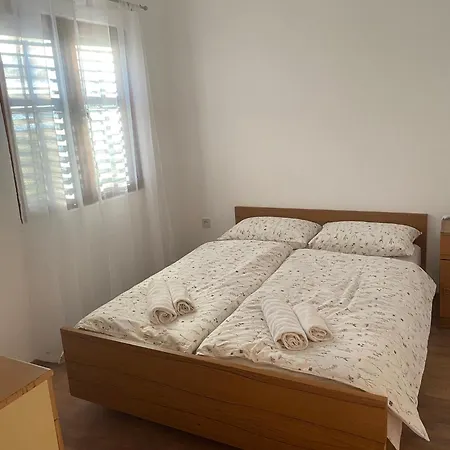 Vikendica Lucija Σπίτι διακοπών