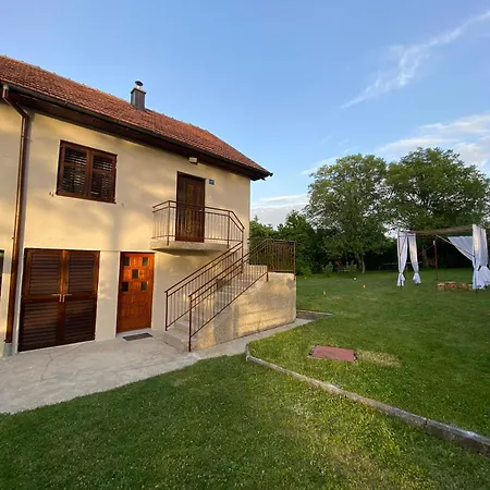 Vikendica Lucija * Livno
